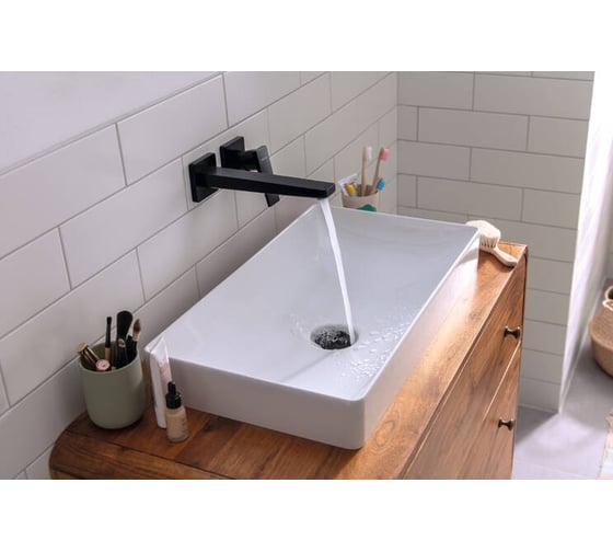 Смеситель для раковины из стены Hansgrohe Metropol матовый черный 32526670 00000071082