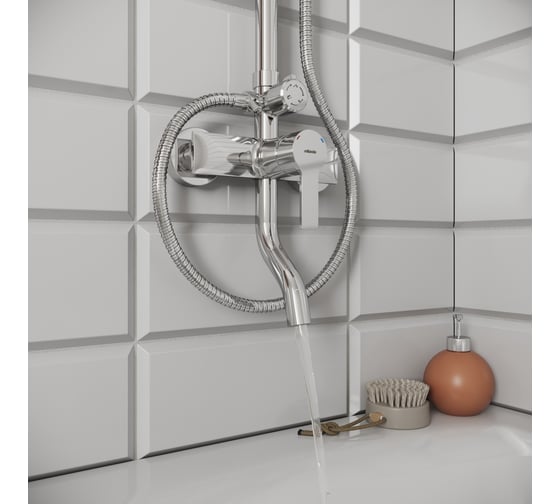 Душевая система с тропическим душем Milardo stripe STRSB1FM06
