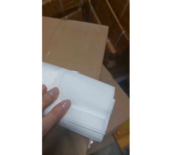 Бумажные полотенца для диспенсеров и дозаторов CRAFTICA листовые z-сложения комфорт 2-сл, двухслойные (20 пачек по 200 шт/уп,белая) 21260