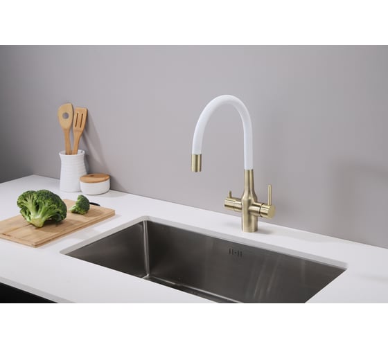 Смеситель для кухни Paulmark SALIX бронза, белый шланг Sa213419-BRw