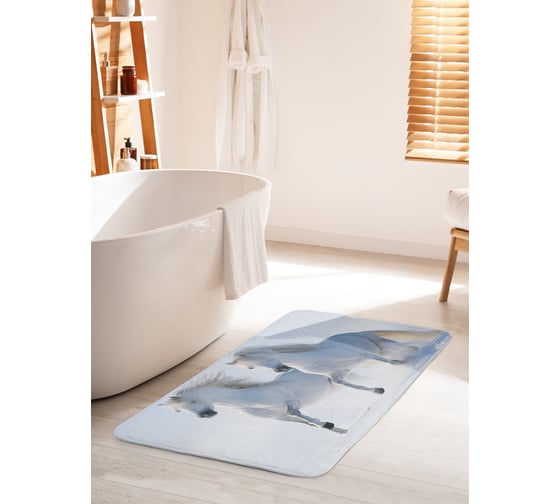 Коврик для ванной комнаты и туалета противоскользящий JOYARTY "Белоснежные лошади" 60х100 см bath_20088_60x100 1