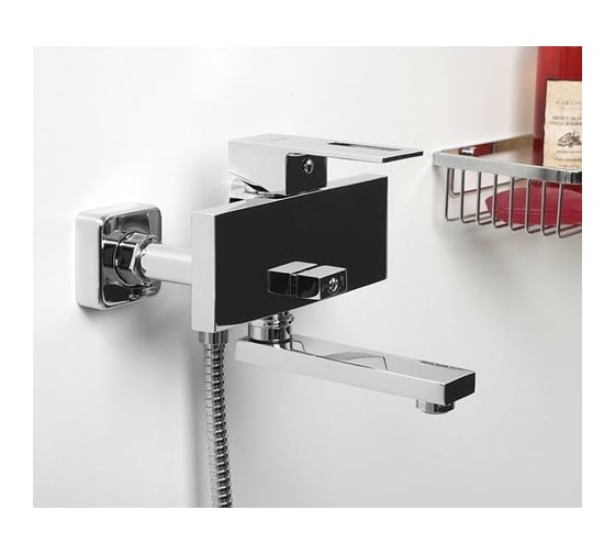 Смеситель для ванны с коротким изливом WasserKRAFT Alme 1501