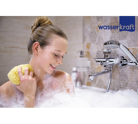 Смеситель для ванны с длинным поворотным изливом WasserKraft Dinkel 5802L