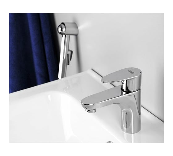Смеситель для раковины с гигиенической лейкой WasserKraft Leine 3508