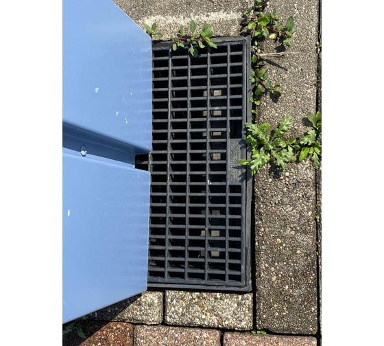 Пластиковая решетка Aquastok 300x300 A15 (32851) 549132