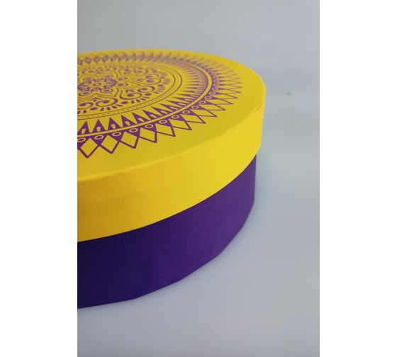 Круглая коробка для цветов, подарков и хранения Cartonnage KHM.01.3.4.Kr