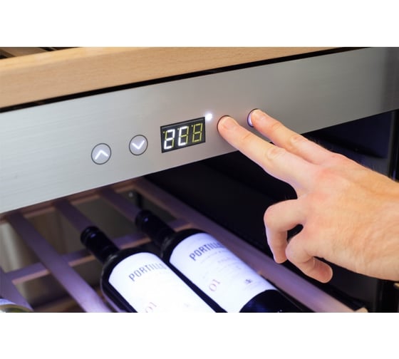 Винный холодильник Caso WineChef Pro 40