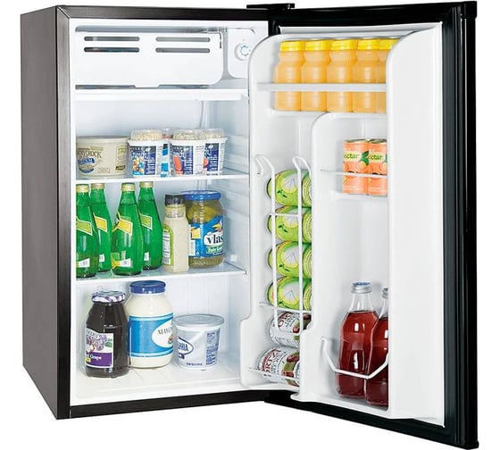 Шкаф холодильный с глухой дверью COOLEQ TBC-90S черный C2730 1