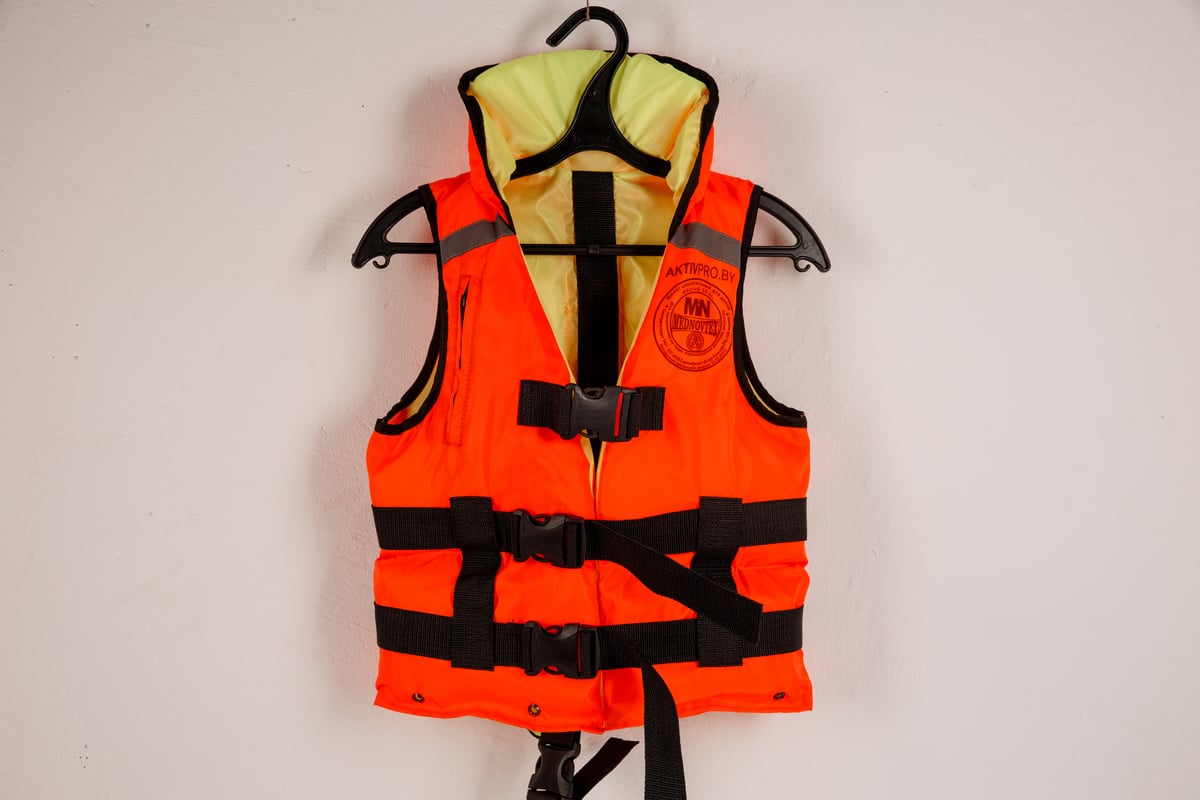 Сертифицированный детский спасательный жилет MedNovTex до 50 кг СЖ50 .