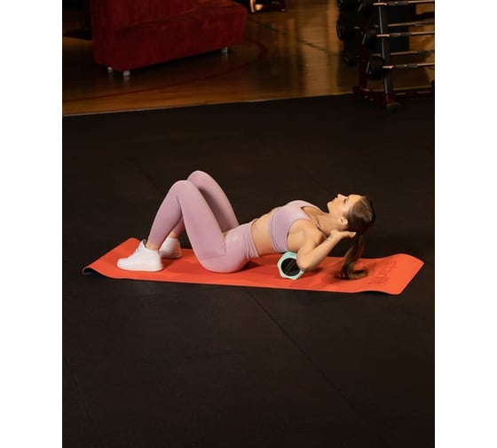 Перфорированный коврик для фитнеса Starfit FM-202 TPE 173x61x0.5 см, ярко-красный УТ-00016640