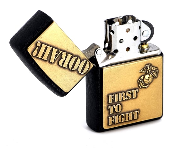 Зажигалка Zippo Marines с покрытием Black Crackle 28368