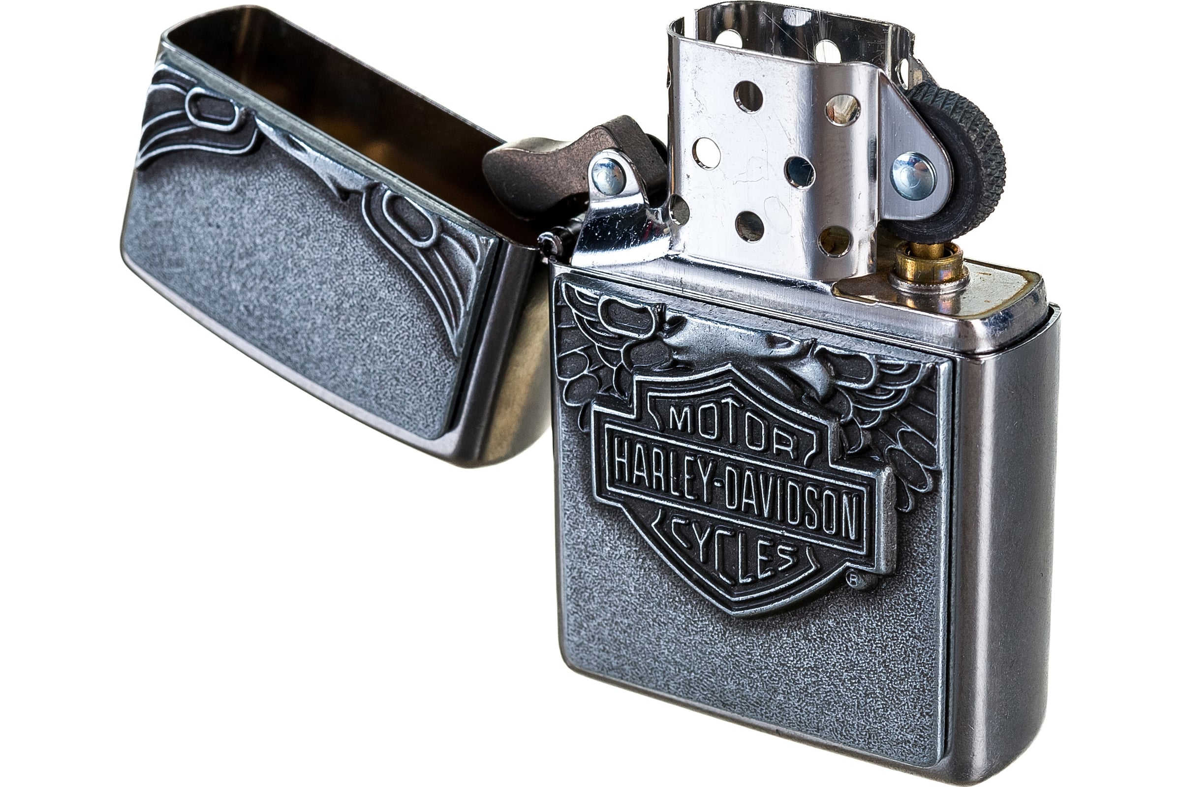 DV7009C Zippo　レギュラークローム　サバイバルギアツール付 Зажигалка Zippo Harley-Davidson, с покрытием Street Chrome