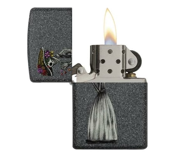 Набор из двух зажигалок Zippo Влюбленные зомби, с покрытием Iron Stone, 28987