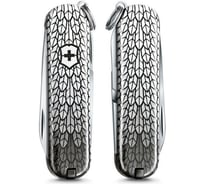 Нож-брелок Victorinox Classic Eagle Flight 58 мм, 7 функций 0.6223.L2102