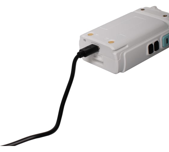 Комплект радиостанций из 2 штук Freecom MT-777 White 400-470 МГц LPD/PMR/99 каналов/3 Вт/2000 мАч белый MT-777 White SR-00006