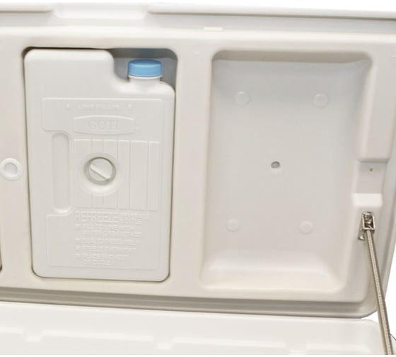 Изотермический контейнер Camping World CW Professional 80л 138292