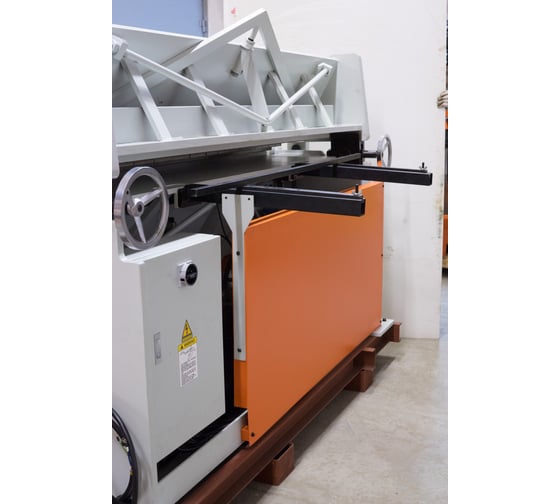 Станок листогибочный гидравлический Stalex HW1830x3.5