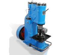 Кузнечный пневматический молот Blacksmith KM1-20R