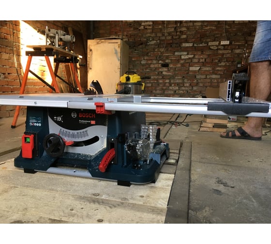 Распиловочный стол Bosch GTS 635-216 0601B42000 2
