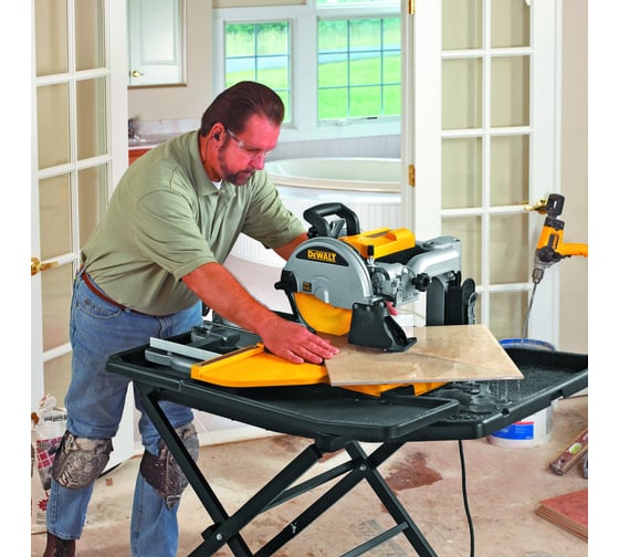 Плиткорезный станок DEWALT D24000 10