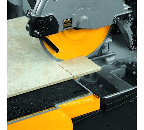 Плиткорезный станок DEWALT D24000 18