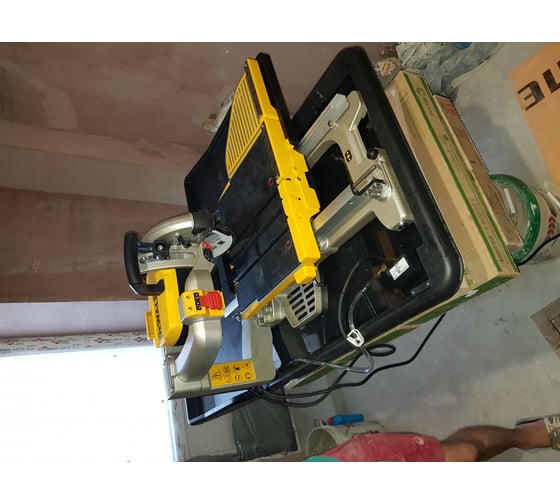 Плиткорезный станок DEWALT D24000 29