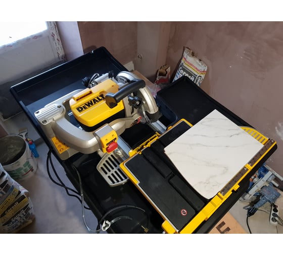 Плиткорезный станок DEWALT D24000 26