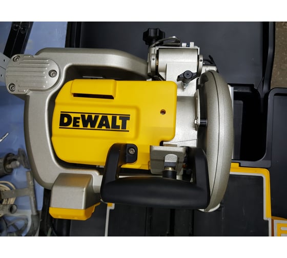 Плиткорезный станок DEWALT D24000 21