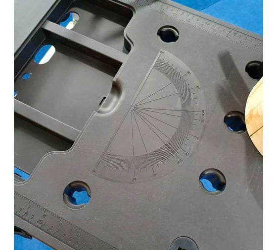 Многофункциональный верстак 7 в 1 с розетками Uniq tool VERTAK 1090x550, высота 520-780, нагрузка TH6101032