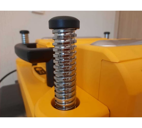 Рейсмусный станок DEWALT 1800 Вт, макс. ширина 330 мм DW735-KS 20