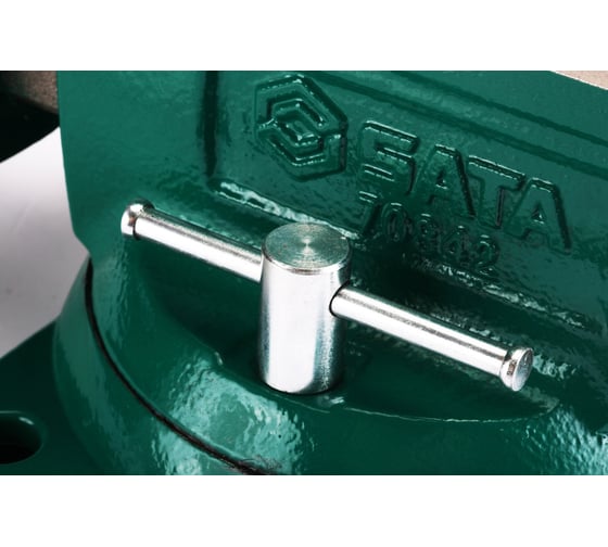 Слесарные тиски Sata 5" 133 мм, с поворотным механизмом, вес 21 кг 70842