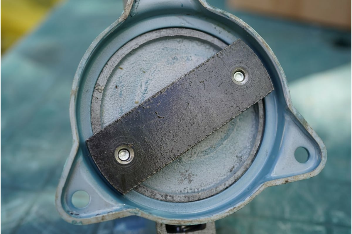 Слесарные тиски Россия 80 мм 18662 - выгодная цена, отзывы ...