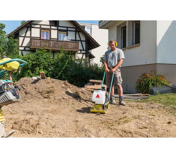 Виброплита AMMANN APF 10/33 с двигателем Honda GX 120 и сист. орошения AF-M-2050HWF