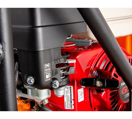 Виброплита с баком для воды 5.5 л.с. Gigant Honda Engine BVP95T-H160