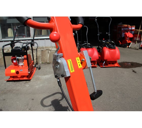 Виброплита Impulse VPR125H 000357744