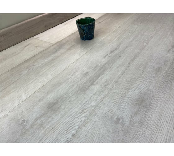 Кварц-виниловый ламинат Aspenfloor Natural Touch SPC 43 класс, 5.5 мм, с интегрированной подложкой IXPE, NT3-03 Дуб Шато, 4V, 1220x184x5.5 мм, толщина защитного слоя 0.5 мм, 10 шт., площадь упаковки 2.245 кв. м 4680427066344
