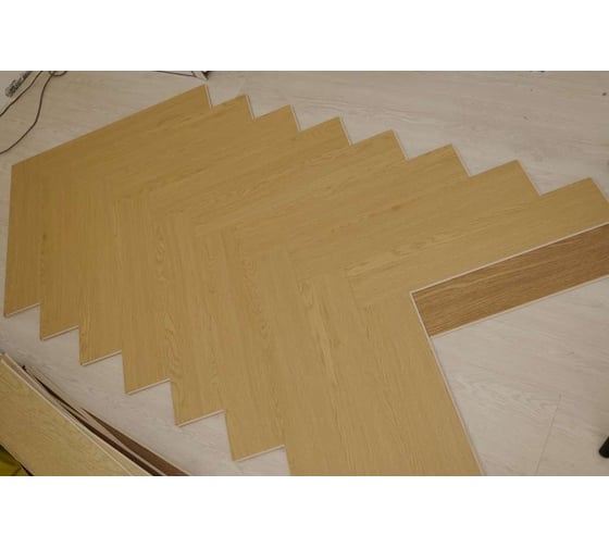 SPC ламинат EvoFloor Parquet Manora / Манора 640х128х4.5 мм, 2.294 м2 (А+В) P922-3