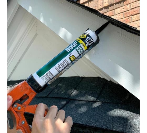 Водонепроницаемый герметик для кровли на асфальт. основе DAP ROOF SEALANT 300 мл черный 70798 18268