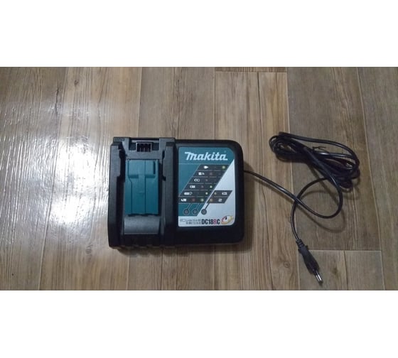 Аккумулятор BL1830B (18В, 3.0 Ач, Li-Ion)+зарядное устройство DC18SD ...
