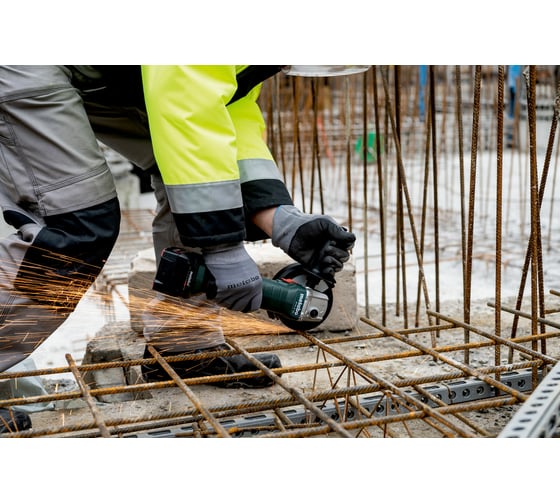 Аккумуляторная угловая шлифмашина Metabo W 18  L 9-125 Quick T03330