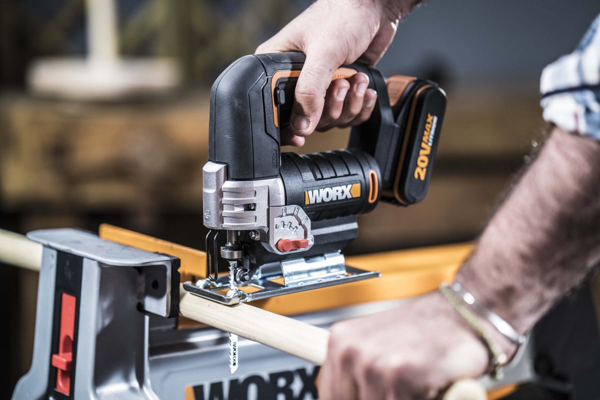 Аккумуляторный лобзик WORX WX543.9