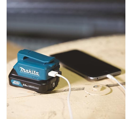 Устройство зарядки аккумуляторов Makita выходы: USB, 5 В, 2 шт.; входной разъем: 10.8 В СХТ SEAADP06