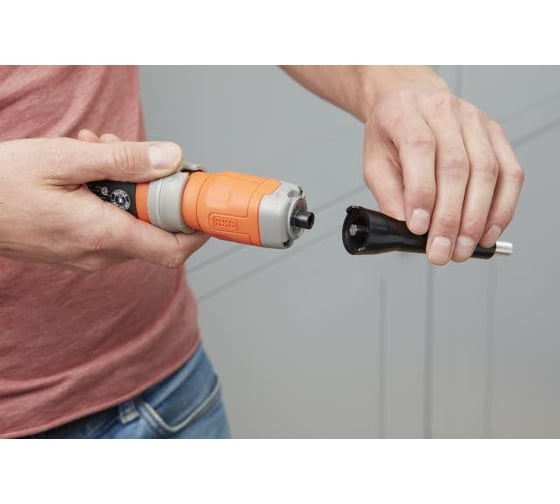 Аккумуляторная отвертка Black&Decker 48CM BCF603C