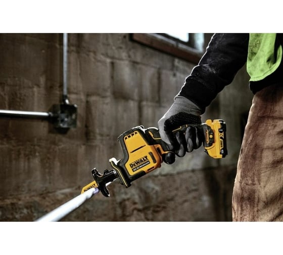 Бесщеточная сабельная пила DEWALT 12 В XR DCS312N-XJ