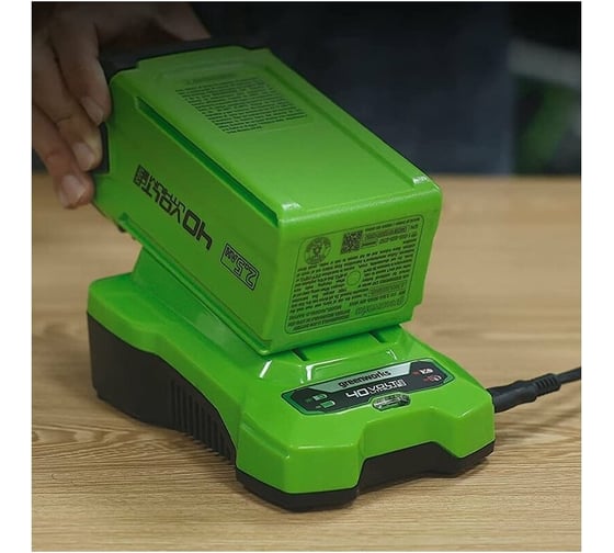 Устройство зарядное G40C 40 В Greenworks 2932507