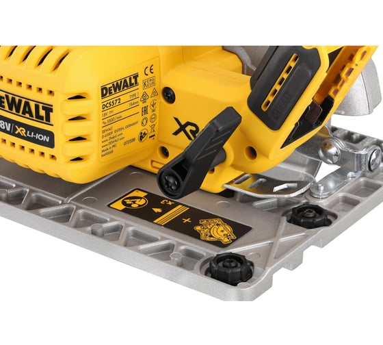 Аккумуляторная дисковая пила Dewalt 18 В, 184 мм, 5800 об/мин, без АКБ и ЗУ, в кейсе TSTAK DCS572NT DCS572NT-XJ