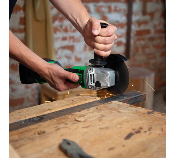 Угловая шлифмашина WORTEN 2x4.0Ач, 21В, D125, М14 IM КА-90000588