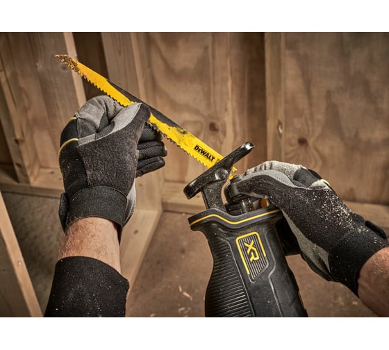 Сабельная пила Dewalt DCS382N-XJ