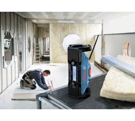 Аккумуляторное радио Bosch GPB 18V-2 C без аккумулятора и ЗУ 06014A3000