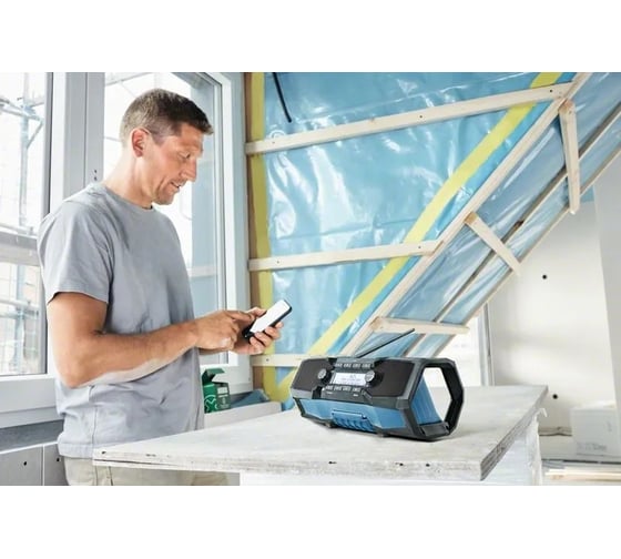 Аккумуляторное радио Bosch GPB 18V-2 C без аккумулятора и ЗУ 06014A3000